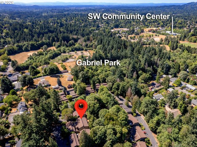 3835 Sw CANBY St, Portland, OR 97219