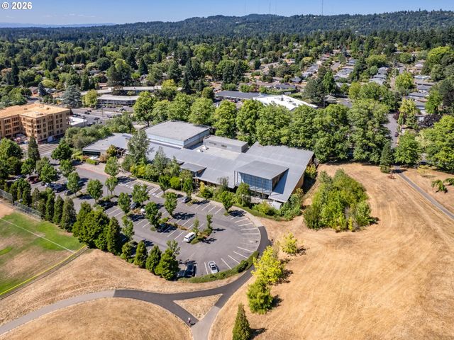 3835 Sw CANBY St, Portland, OR 97219