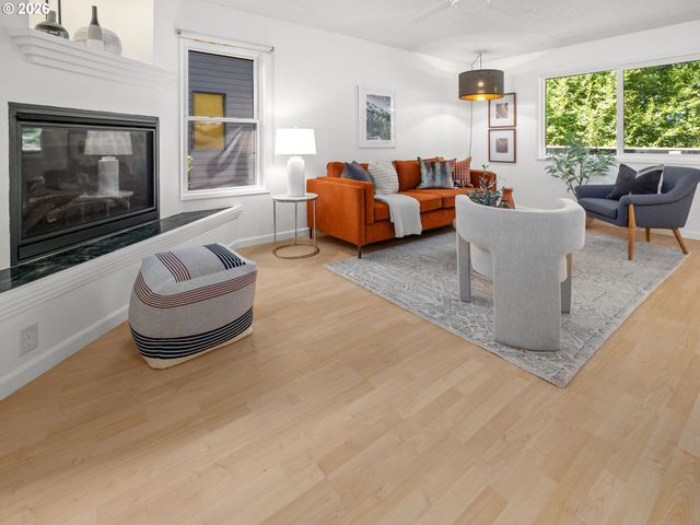 3835 Sw CANBY St, Portland, OR 97219