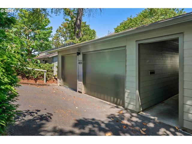 3835 Sw CANBY St, Portland, OR 97219