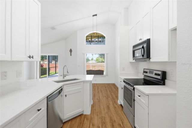 1500 CASTERTON CIRCLE, Davenport, FL 33897