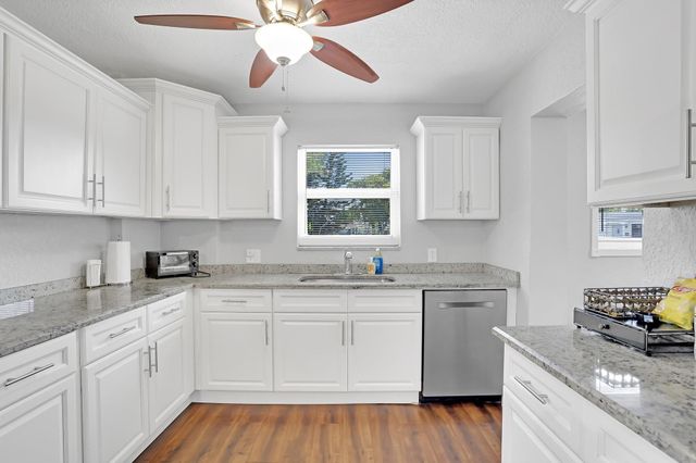 1325 SE 1st Ave, Deerfield Beach, FL 33441