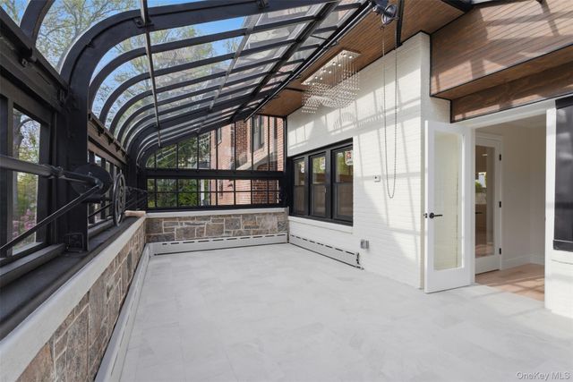 40 Calhoun Avenue, New Rochelle, NY 10801