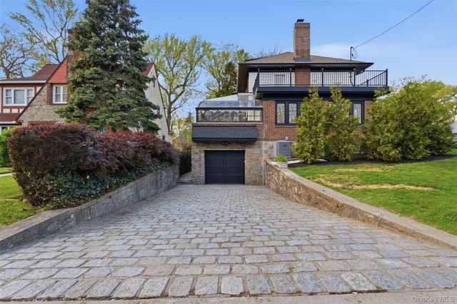 40 Calhoun Avenue, New Rochelle, NY 10801