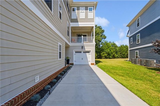 106 Genoa CT, Yorktown, VA 23693