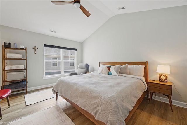 106 Genoa CT, Yorktown, VA 23693