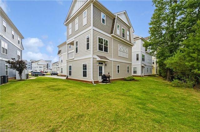 106 Genoa CT, Yorktown, VA 23693