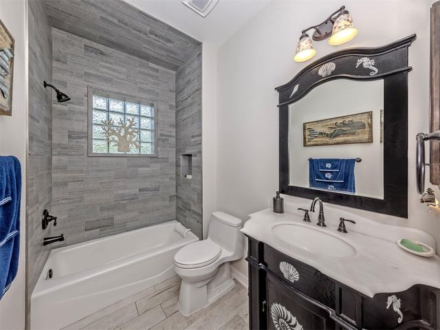2565 LEMON AVENUE, Englewood, FL 34223