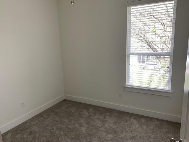 2509 S Grand Boulevard A, Pearland, TX 77581