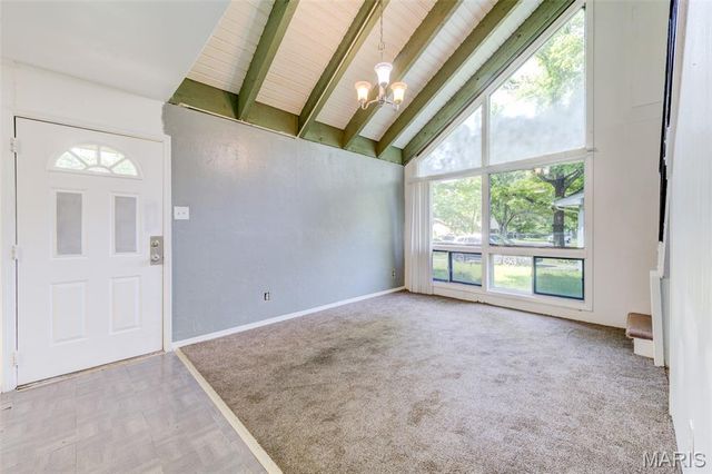 2797 Dawnview Drive, Florissant, MO 63031