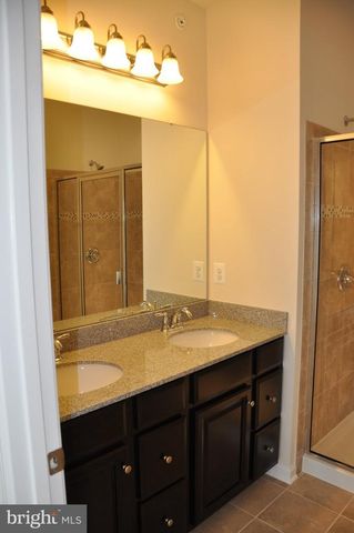 42577 BURBANK TER, Sterling, VA 20166