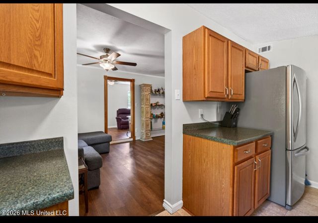 7721 Ridge Gate Road, Ocean Springs, MS 39564