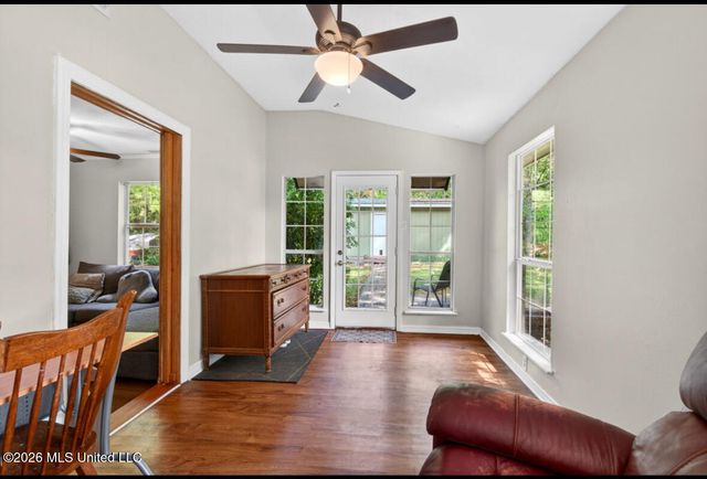 7721 Ridge Gate Road, Ocean Springs, MS 39564