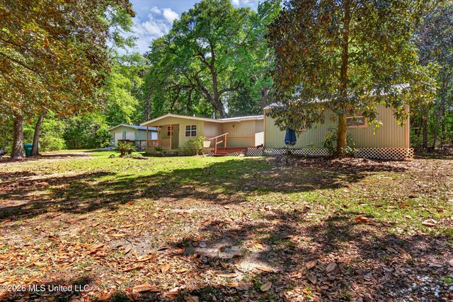7721 Ridge Gate Road, Ocean Springs, MS 39564