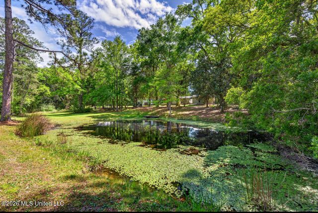 7721 Ridge Gate Road, Ocean Springs, MS 39564