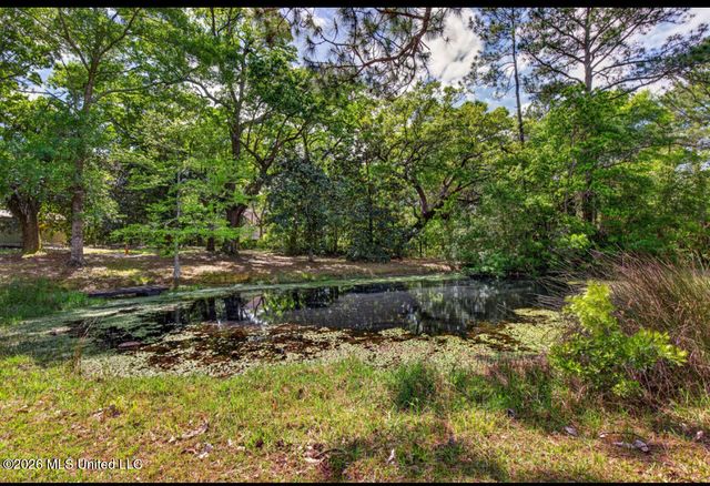 7721 Ridge Gate Road, Ocean Springs, MS 39564