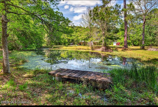 7721 Ridge Gate Road, Ocean Springs, MS 39564