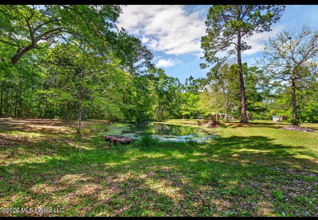 7721 Ridge Gate Road, Ocean Springs, MS 39564