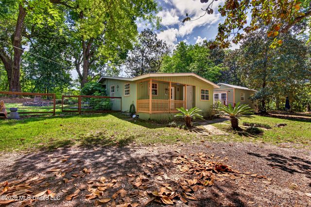 7721 Ridge Gate Road, Ocean Springs, MS 39564