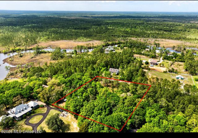 7721 Ridge Gate Road, Ocean Springs, MS 39564
