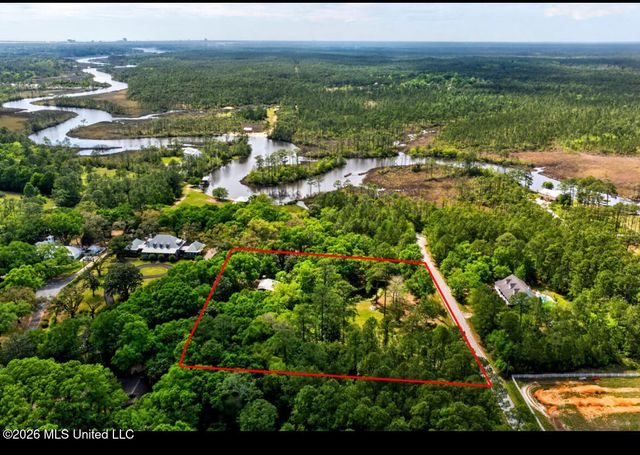 7721 Ridge Gate Road, Ocean Springs, MS 39564