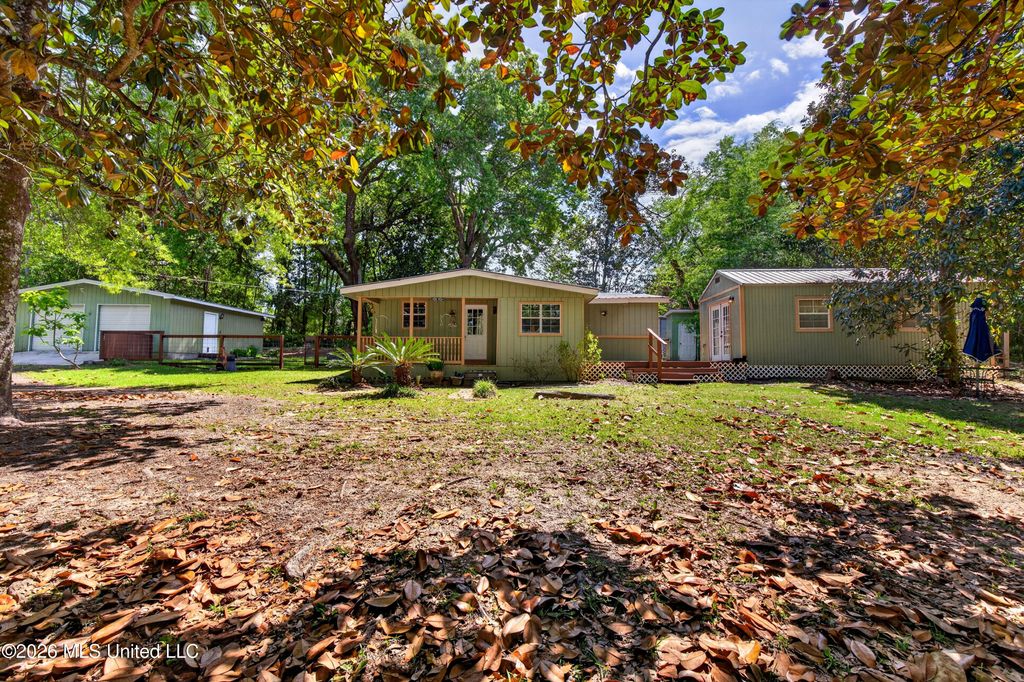 7721 Ridge Gate Road, Ocean Springs, MS 39564