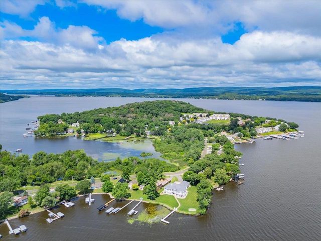 W11558 Island View Court, Lodi, WI 53555