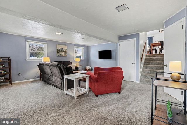 504 HENSLEY, Lititz, PA 17543