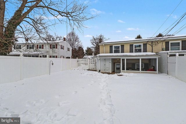 504 HENSLEY, Lititz, PA 17543