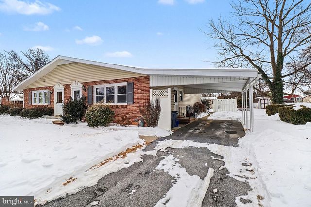 504 HENSLEY, Lititz, PA 17543