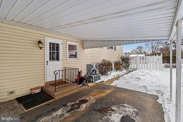 504 HENSLEY, Lititz, PA 17543