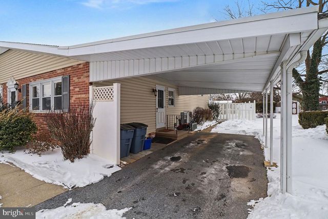 504 HENSLEY, Lititz, PA 17543