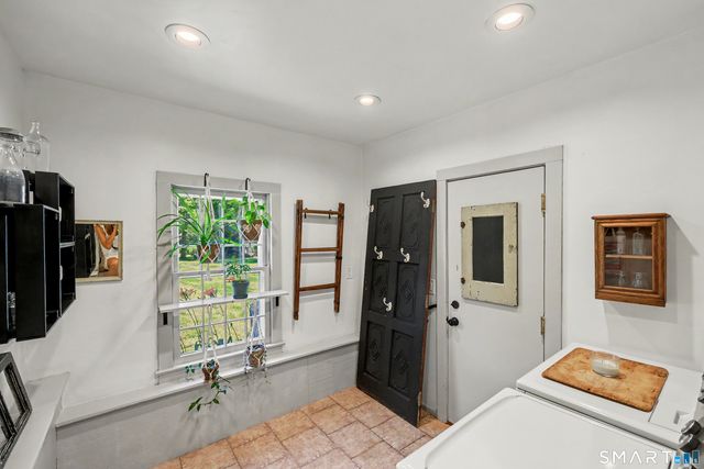 183 Range Road, Wilton, CT 06897