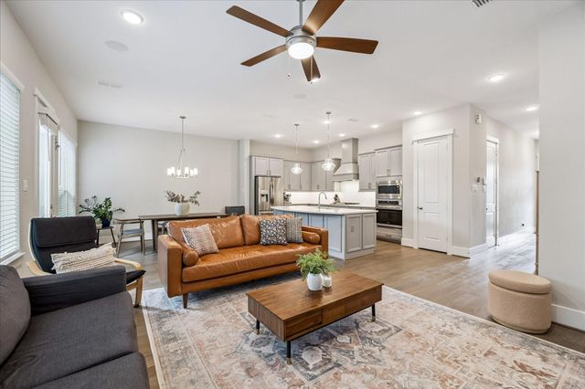 1504 Callaking Place, Houston, TX 77008