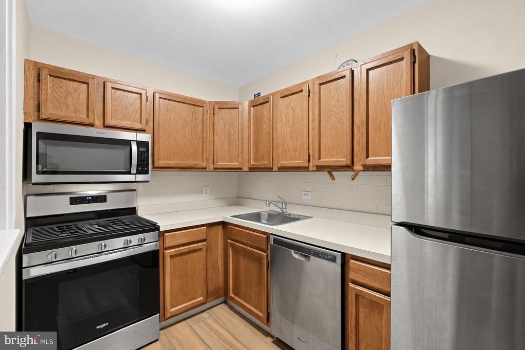 80 W BALTIMORE AVE #C9, LANSDOWNE, PA 19050 — photo 5