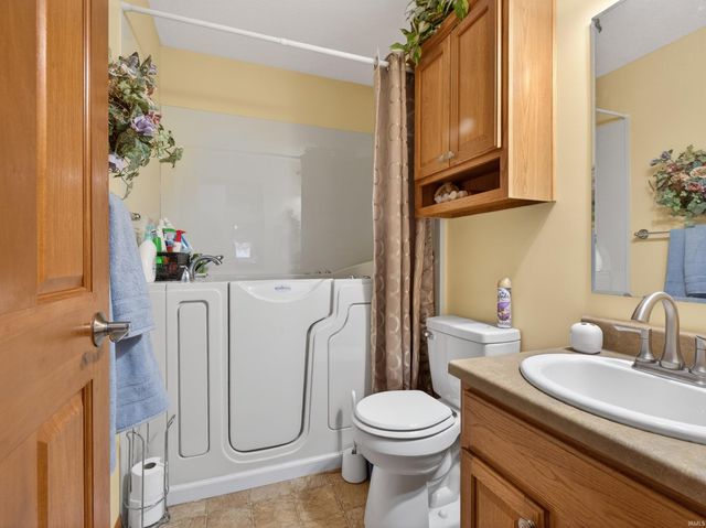 9421 Chapmans Boulevard, Fort Wayne, IN 46835