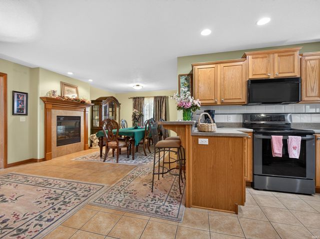 9421 Chapmans Boulevard, Fort Wayne, IN 46835