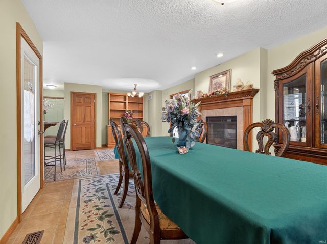 9421 Chapmans Boulevard, Fort Wayne, IN 46835
