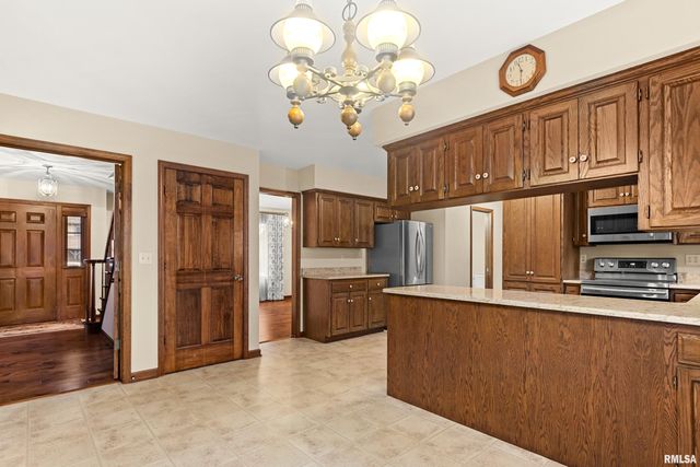 29 CHERRY Lane, Morton, IL 61550