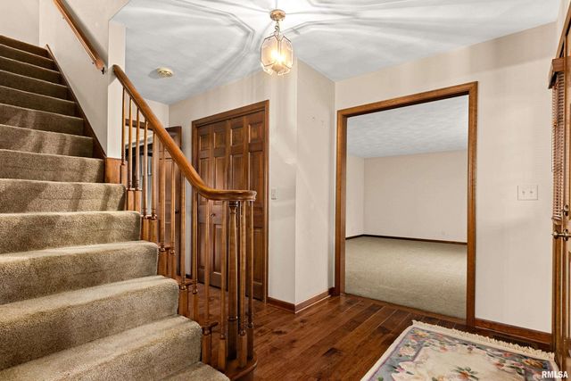 29 CHERRY Lane, Morton, IL 61550