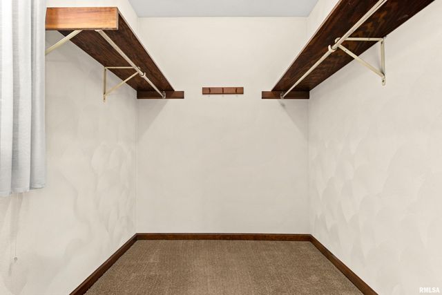 29 CHERRY Lane, Morton, IL 61550