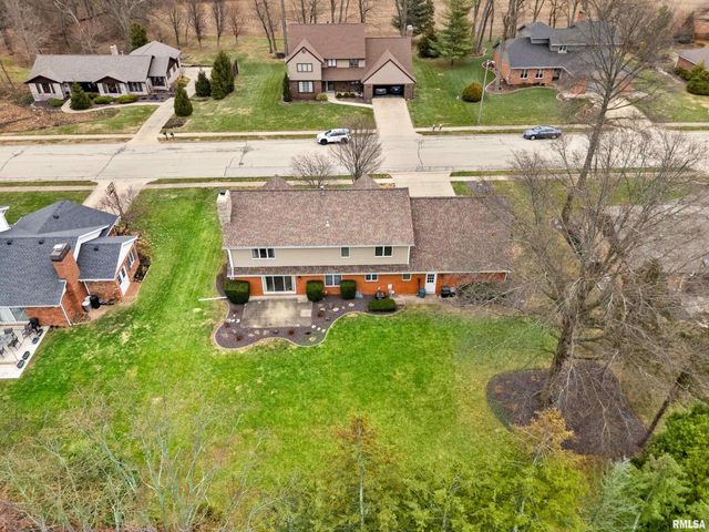 29 CHERRY Lane, Morton, IL 61550