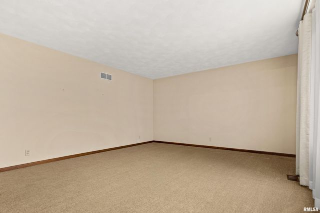 29 CHERRY Lane, Morton, IL 61550