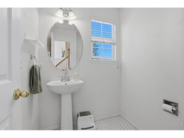 8814 S Field Ct, Littleton, CO 80128