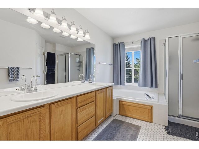 8814 S Field Ct, Littleton, CO 80128