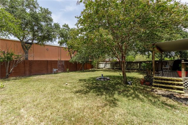 1217 Vance Dr, Corpus Christi, TX 78412