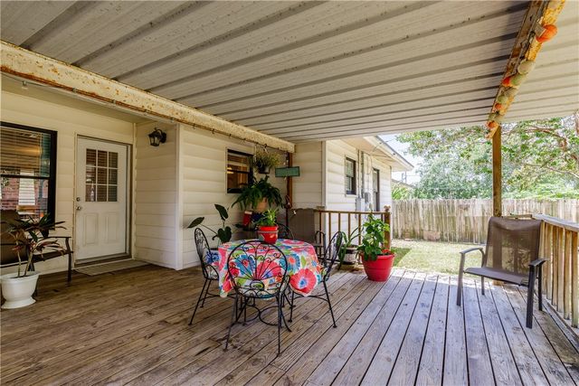 1217 Vance Dr, Corpus Christi, TX 78412
