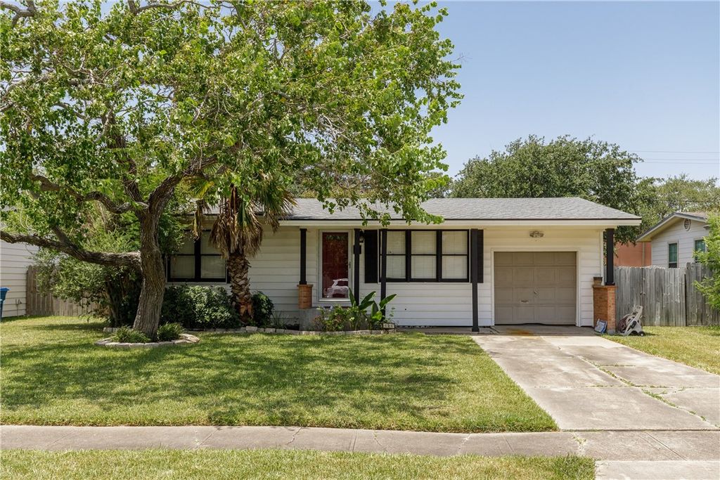 1217 Vance Dr, Corpus Christi, TX 78412