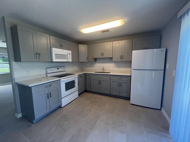 1887 Breezy Lane, West Palm Beach, FL 33417