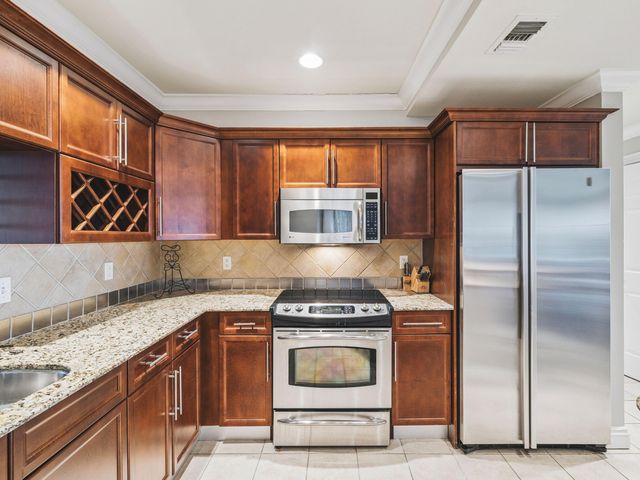 10 Harbor Boulevard UNIT E108, Destin, FL 32541